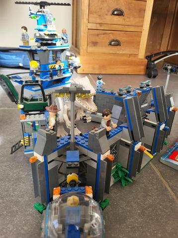 Lego the breakout of the beast beschikbaar voor biedingen
