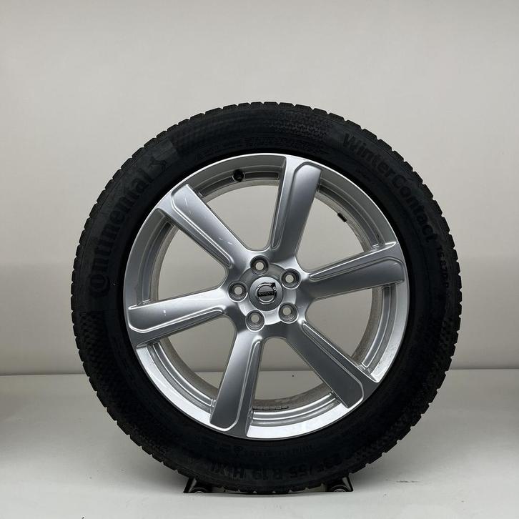 Volvo 19 inch velgen + winterbanden XC90 2015-, Auto-onderdelen, Banden en Velgen, Banden en Velgen, Winterbanden, 19 inch, 235 mm