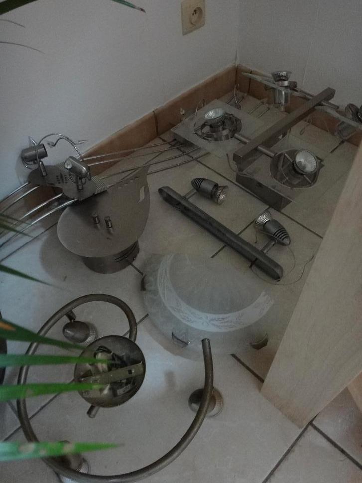 Verlichting, spots, schilderijen, Huis en Inrichting, Lampen | Spots, Gebruikt, Plafondspot of Wandspot, Metaal of Aluminium, Ophalen