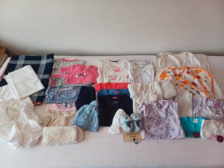 starterspakket 0-1 jaar 35 stuks kledij, slaapzakken enz, Kinderen en Baby's, Babykleding | Baby-kledingpakketten, Gebruikt, Maat 50