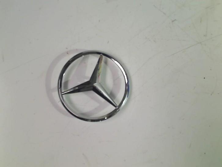 LOGO / EMBLEME Mercedes-Benz A (177.0) (A1778170000), Autos : Pièces & Accessoires, Autres pièces automobiles, Mercedes-Benz, Utilisé