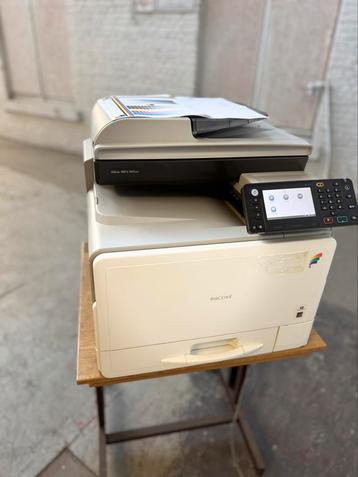 Ricoh mpc 305 couleur ( garantie 6 mois)  disponible aux enchères