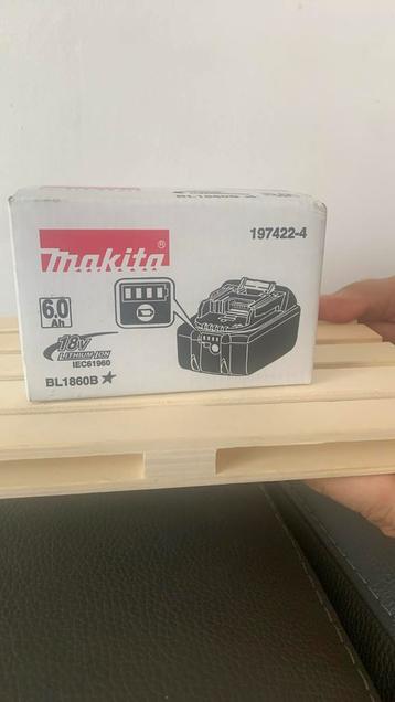 Makita BL1860B nieuw  beschikbaar voor biedingen