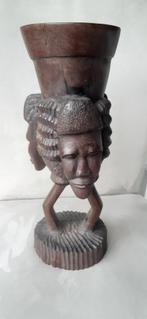 Pilon en bois sur pied sculpté Congo années 1960, Enlèvement
