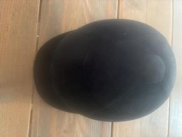 Paardrijhelm kind beschikbaar voor biedingen
