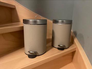 Pedaalemmer 3 liter, 2 stuks beschikbaar voor biedingen