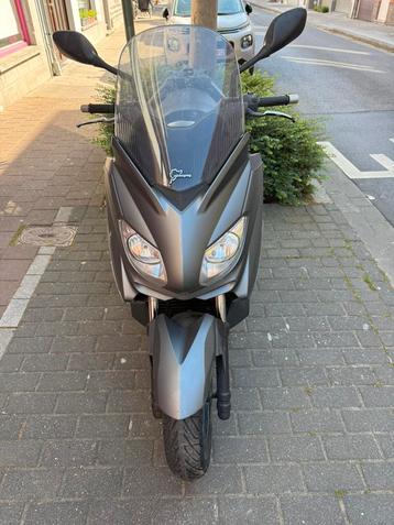 YAMAHA XMAX 125CC 2013 ABS POT AKRAPOVICH NIKKEL 1250€ beschikbaar voor biedingen