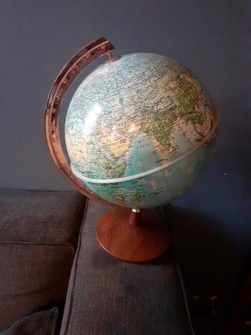 globe terrestre lumineux, Enlèvement ou Envoi, Utilisé