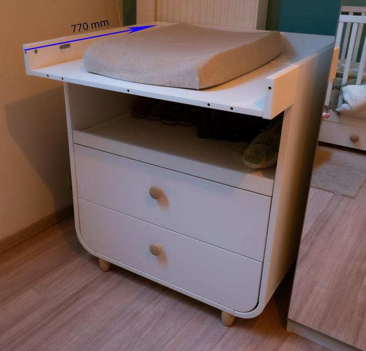 Table à langer IKEA, Enfants & Bébés, Chambre d'enfant | Commodes & Armoires, Armoire, Enlèvement