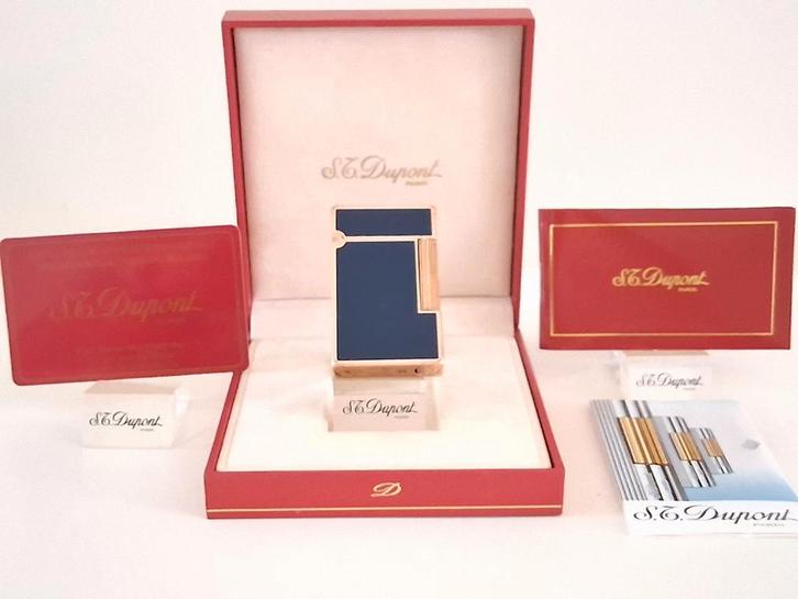 Dupont Aansteker L2 Chinese Lak Kleur BLauw +Rose Goud Kleur, Verzamelen, Rookartikelen, Aanstekers en Luciferdoosjes, Gebruikt