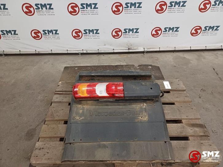 Occ spatbord achteraan L/R Mercedes, Auto-onderdelen, Vrachtwagen-onderdelen, Mercedes-Benz, Carrosserie en Plaatwerk, Gebruikt