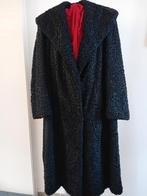 Handmade Astrakan uitlopende mantel., Enlèvement