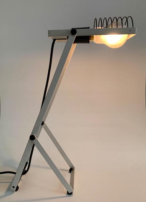 Vintage Artemide Sintesi Tavola lamp 1e serie, Huis en Inrichting, Lampen | Tafellampen, Gebruikt, Minder dan 50 cm, Glas, Metaal