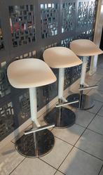 3 barstoelkrukjes, Ophalen