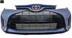 Toyota Yaris 3 / III Facelift Hybride Voorbumper + grill, Pare-chocs, Avant, Enlèvement, Utilisé