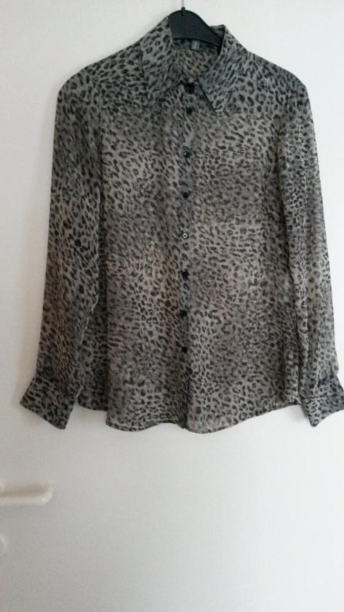 Volledig nieuwe blouse - leopard motief, Vêtements | Femmes, Blouses & Tuniques, Neuf, Taille 42/44 (L), Autres couleurs, Envoi