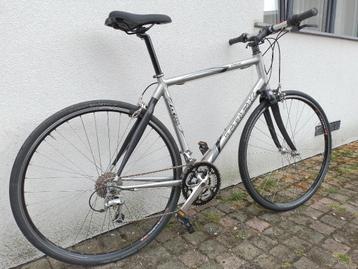 TREK PILOT 2.1  Full alu en carbon sportieve stadsfiets beschikbaar voor biedingen
