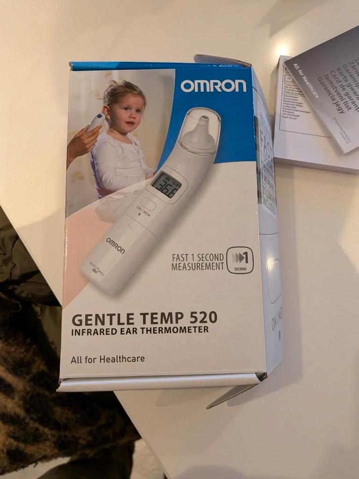 Infrarood oorthermometer - Omron Gentle Temp 520, Kinderen en Baby's, Overige Kinderen en Baby's, Nieuw, Ophalen