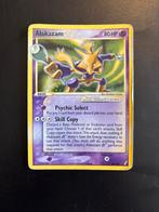 Gold Star Alakazam 99/100 - Crystal Guardians, Hobby en Vrije tijd, Verzamelkaartspellen | Pokémon, Ophalen of Verzenden, Gebruikt