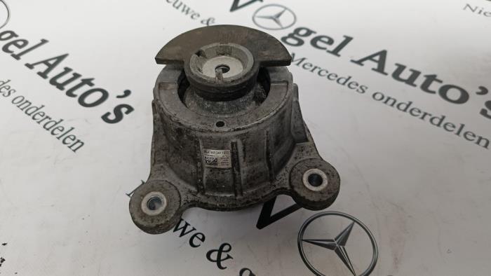 Support moteur d'un Mercedes Vito, Autos : Pièces & Accessoires, Suspension & Châssis, Utilisé, 3 mois de garantie, Enlèvement ou Envoi