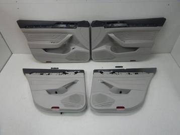 VW Passat B8 Facelift Variant Deurpanelen Set Leer Rollo beschikbaar voor biedingen