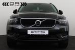 Volvo XC 40  Volvo XC40 - T2 MOMENTUM CORE - BLUETOOTH - DAB, Zwart, 95 kW, 5 zetels, 5 deurs