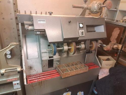 Mebus Olympia110/2F/BM schoenmakersmachine, Zakelijke goederen, Machines en Bouw | Houtbewerking, Ophalen