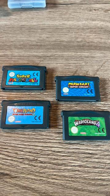 Gameboy advance lot spellen  disponible aux enchères