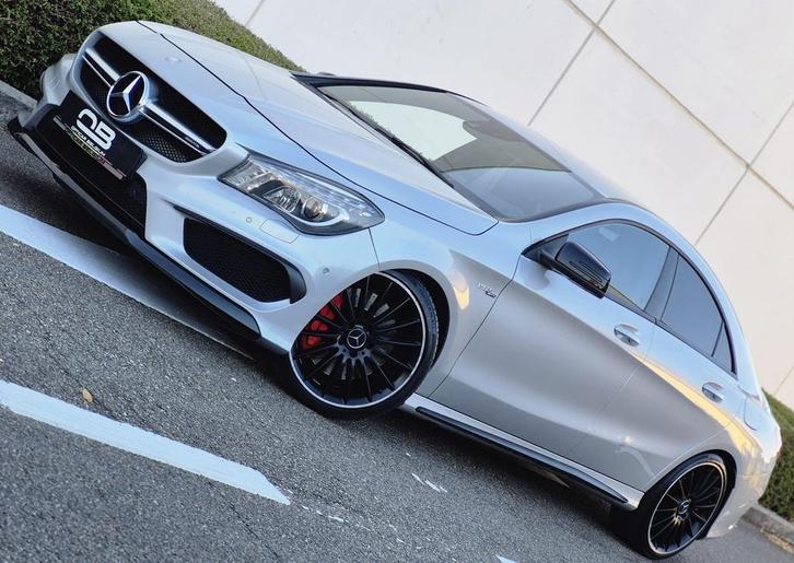 ** Mercedes CLA 45 AMG - Camera - Harman-Kardon - Carpass *, Auto's, Mercedes-Benz, Bedrijf, Te koop, CLA, 4x4, ABS, Achteruitrijcamera
