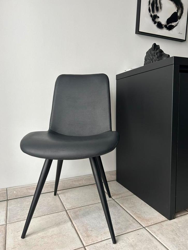 Vier zwarte stoelen lederlook, Maison & Meubles, Chaises, Comme neuf, Quatre, Enlèvement