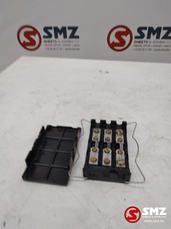 Porte-fusible bosch 0354130003, Autos : Pièces & Accessoires, Pièces camion, Autres marques, Électronique et Câbles, Neuf