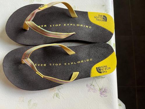 Slippers - The North Face - 37, Kleding | Dames, Schoenen, Zo goed als nieuw, Slippers, Ophalen of Verzenden