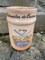 Pot en grès ustensile de cuisine