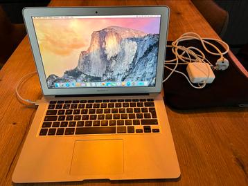 MacBook Air 13” in goede staat beschikbaar voor biedingen