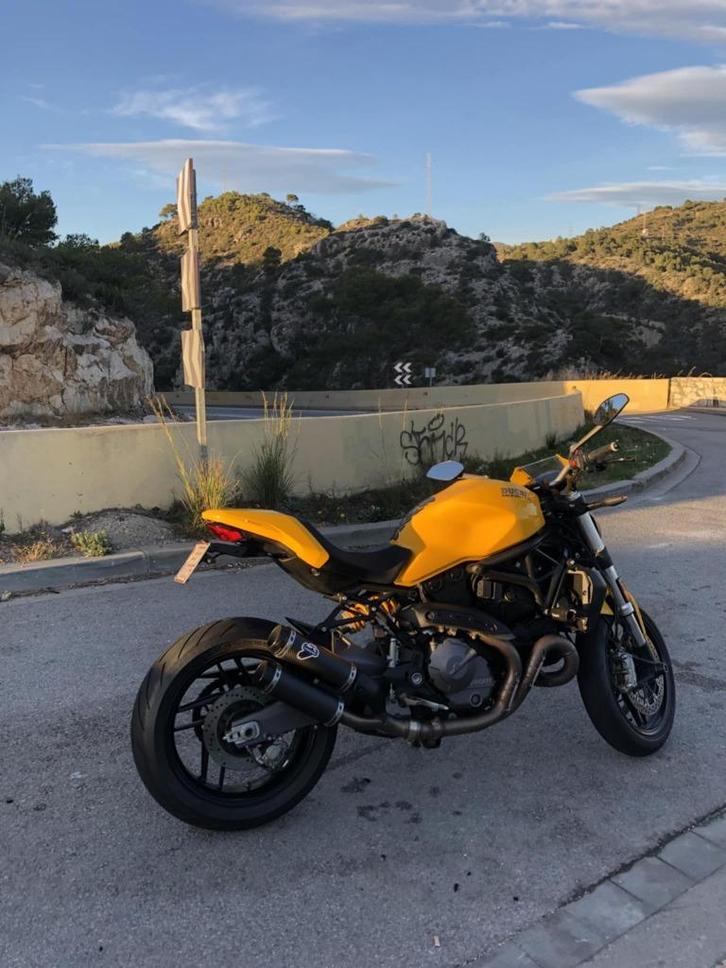 Ducati Monster 821, Motoren, Motoren | Ducati, Particulier, Naked bike, meer dan 35 kW, 2 cilinders, Motorrijbewijs A, ABS, Quickshifter