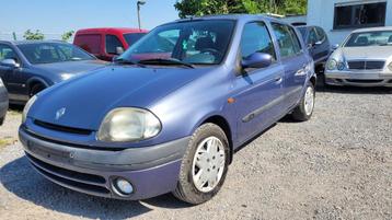 renault clio 1.6i AUTOMAAT wordt GEKEURD 119000km 1999 beschikbaar voor biedingen