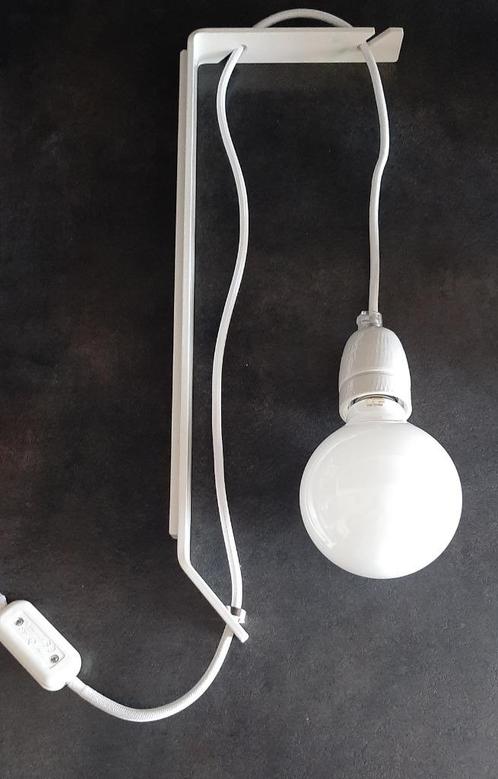 Witte wandlamp voor binnen Elix, Huis en Inrichting, Lampen | Wandlampen, Zo goed als nieuw, Overige materialen, Ophalen of Verzenden