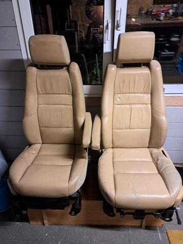 Rangerover sport voorstoelen  beschikbaar voor biedingen