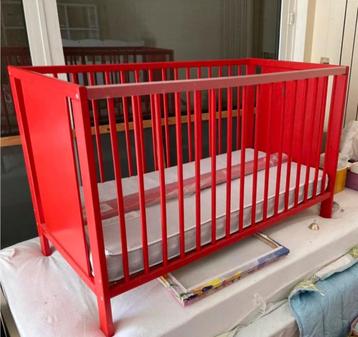 Parkje, kinderbed beschikbaar voor biedingen