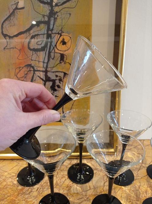 Vintage set van negen martini of cocktail glazen Luminarc, Verzamelen, Glas en Drinkglazen, Zo goed als nieuw, Borrel- of Shotglas