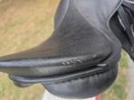 Selle de dressage Stubben excalibur 18'', Dieren en Toebehoren, Paarden en Pony's | Zadels, Ophalen, Dressuur