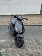 Piaggio zip 125cc 2t, Fietsen en Brommers, Ophalen, Tweetakt, Zip, Nieuw