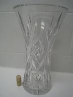 Vaas in geslepen glas, konische vorm, zeer mooi, Antiek en Kunst, Ophalen