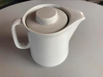 Klein wit koffiezetapparaat, Antiek en Kunst