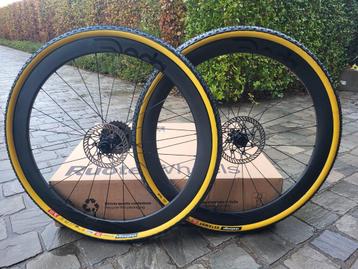 Carbon wielen Deda SL  beschikbaar voor biedingen