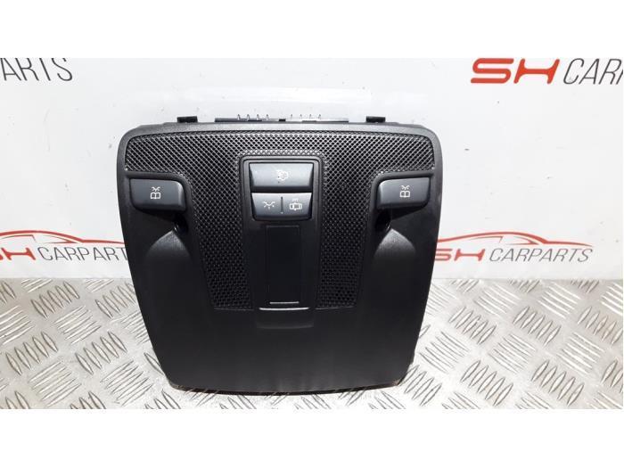 Eclairage intérieur avant d'un Mercedes A-Klasse, Autos : Pièces & Accessoires, Éclairage, Mercedes-Benz, Utilisé, 3 mois de garantie