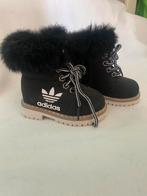 Nieuwe Adidas-laarzen maat 19, Kinderen en Baby's, Babykleding | Schoentjes en Sokjes, Ophalen, Nieuw, Laarsjes