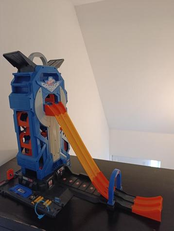 Hot wheel city mega garage beschikbaar voor biedingen
