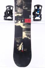 150 cm snowboard SALOMON WILD CARD, Black/red, FLAT/rocker, Sport en Fitness, Snowboarden, Verzenden, Gebruikt, Board