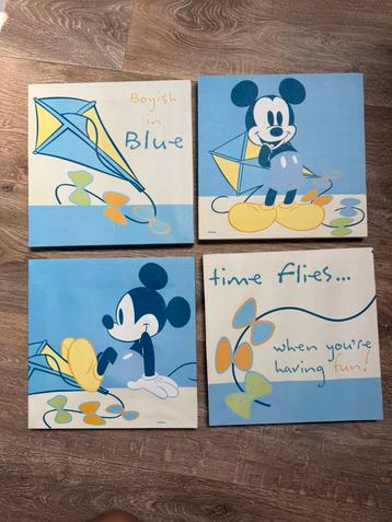 Canvasjes mickey mousse beschikbaar voor biedingen